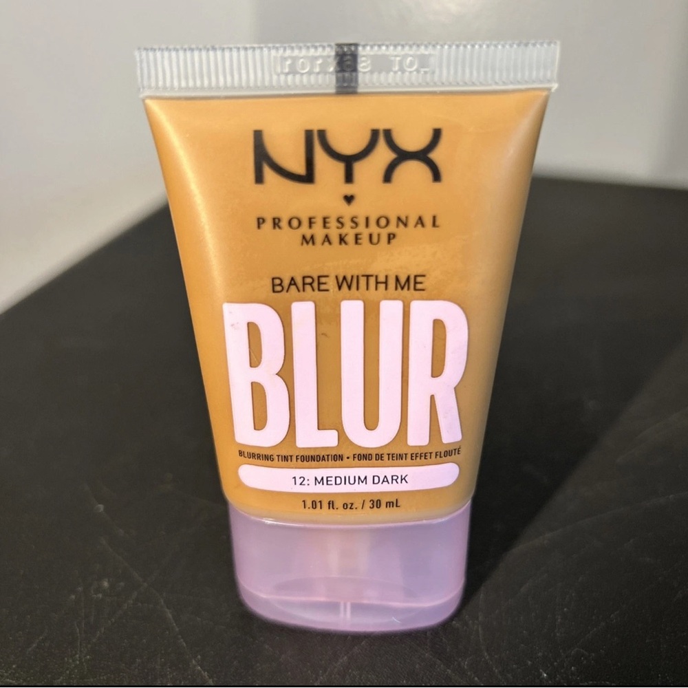 NYX PROFESSIONAL MAKEUP Bare With Me BLUR Skin Tint Foundation - 12 Medium Dark